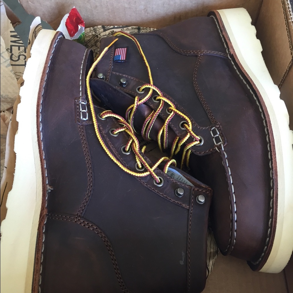 15563 Bull Run Moc Toe Danner Boots New never worn